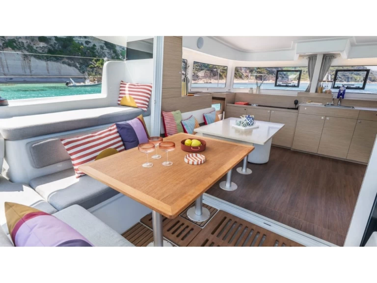 Pronájem jachty v Furnari -Lagoon Lagoon 38 na Samboatu