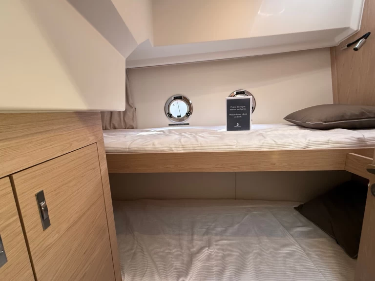 Pronájem lodi Bénéteau Swift Trawler 37 Fly v Split na Samboatu