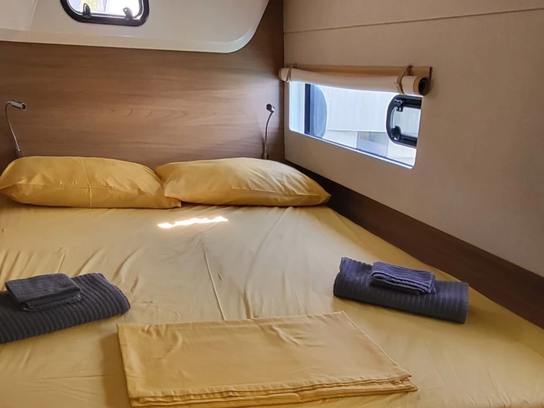 Pronajmout Katamarán se skipperem či ne Bali v Golfo Aranci