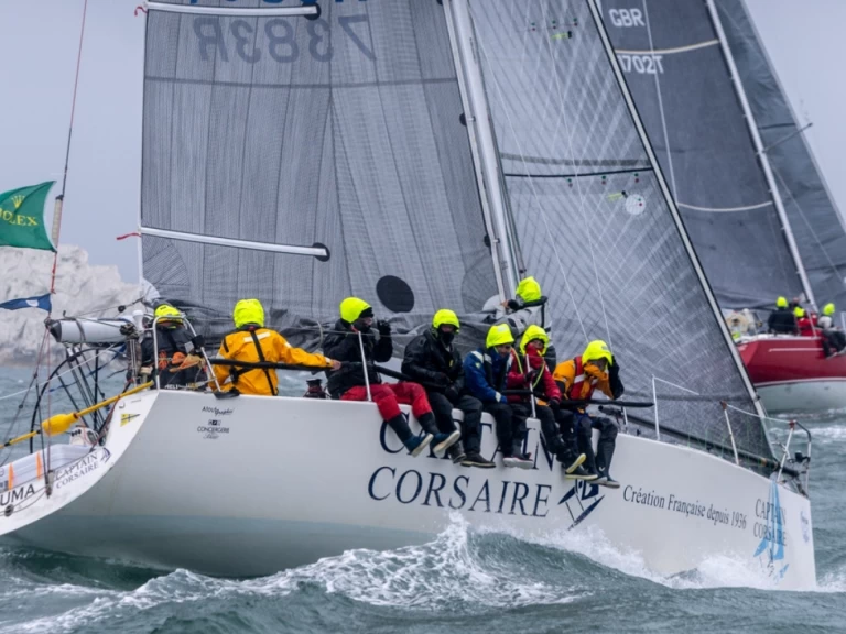 Pronájem lodi Harley Race BOATS Reflex 38 v Granville na Samboatu