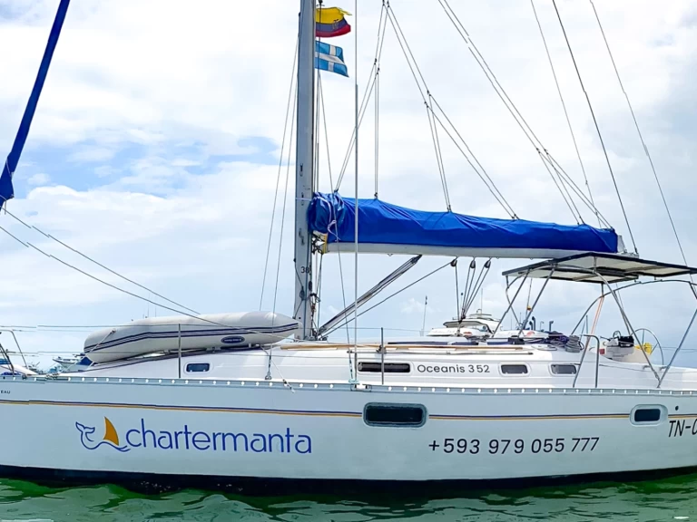 Pronájem Plachetnice Bénéteau s licencí