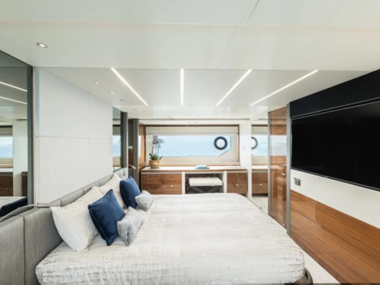 Pronájem lodi Ibiza Town lákavé ceny Sunseeker 76 Yacht