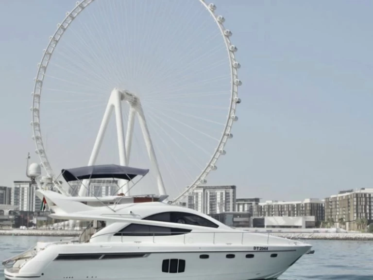 Pronajmout si PHANTOM Phantom, 52  v Dubai Marina