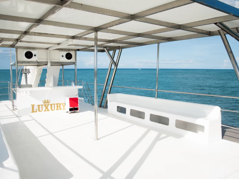 Pronajmout Katamarán se skipperem či ne Custom Made v Bávaro