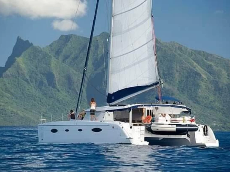 Pronájem jachty v Papeete -Fountaine Pajot Salina 48 na Samboatu