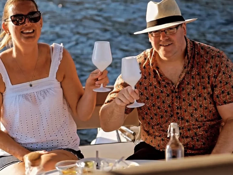 Pronájem Motorová loď v Letojanni -LIVER CABIN 36