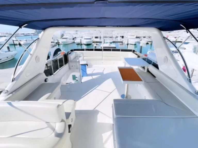 Pronájem Jachta Majesty Yachts s licencí