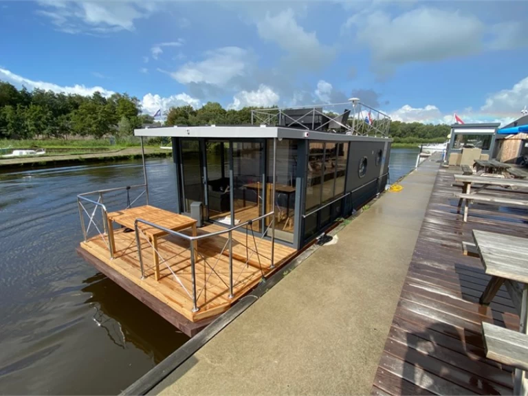 Pronajmout si Campi Campi 400 v Drachten