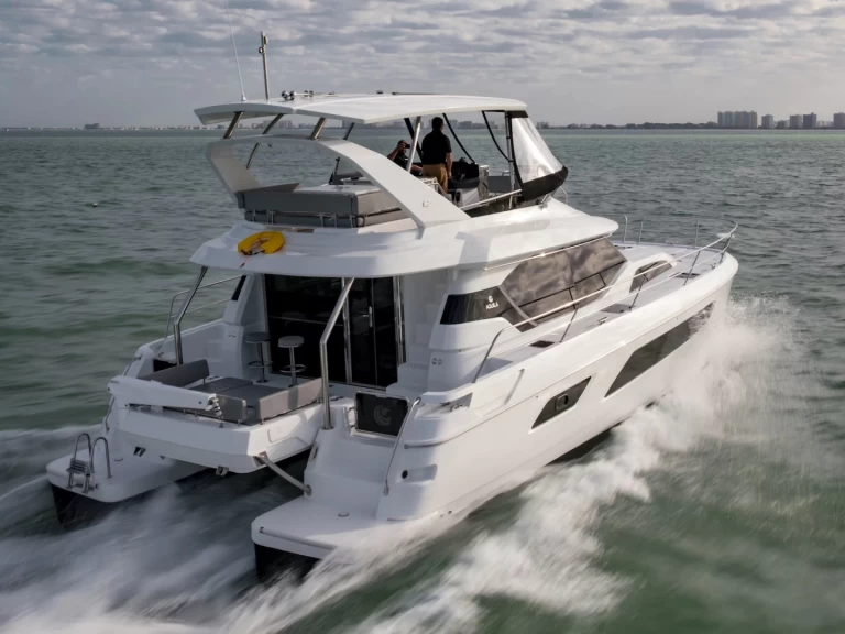 Pronajmout si Aquila Aquila 44 Yacht v Cannigione