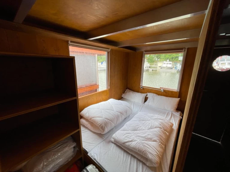 Pronájem lodi Radewege lákavé ceny TS1000