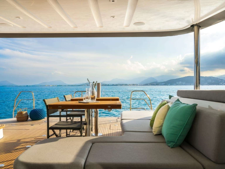 Pronájem lodi Road Town lákavé ceny GRACE 60