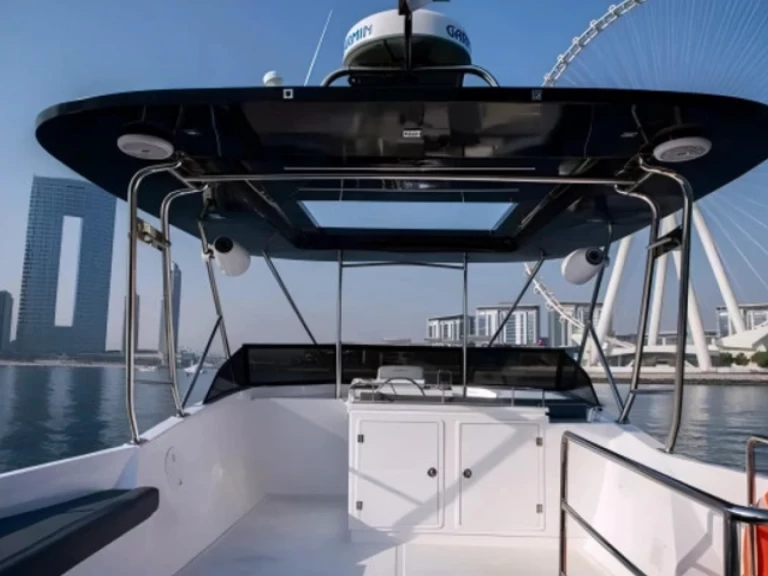 Pronájem lodi Dubai Marina lákavé ceny 64