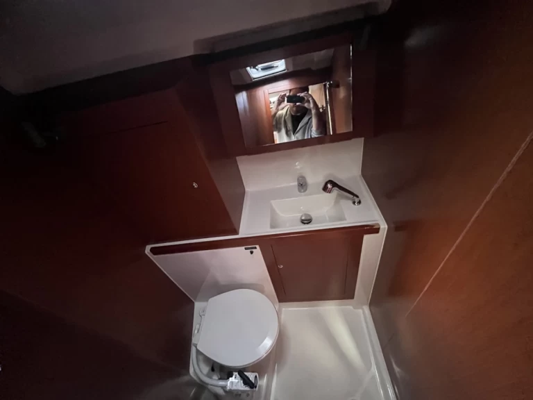 Pronájem lodi Bénéteau Oceanis 41.1 v Sukošan na Samboatu