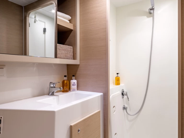 Pronájem Katamarán v Olbia -Lagoon Lagoon 42