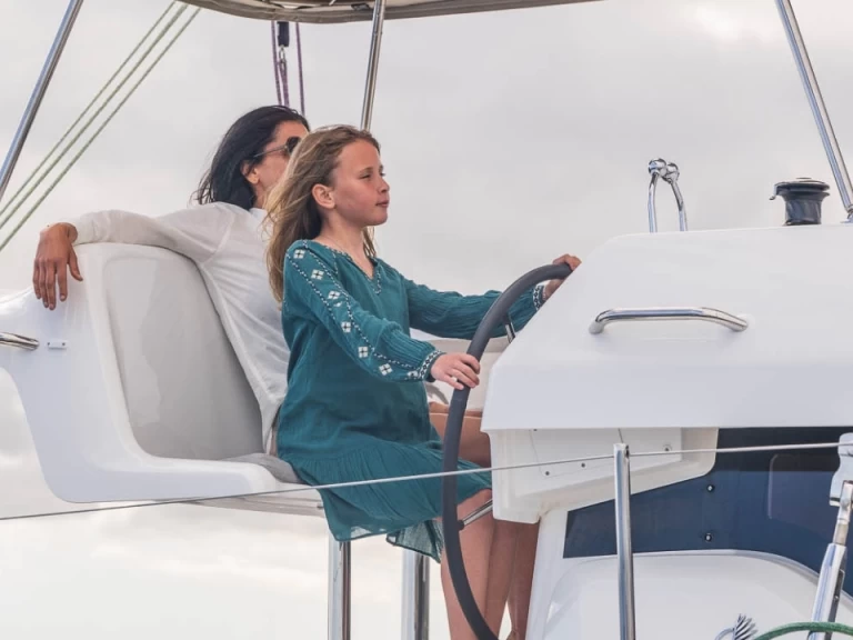 Lagoon Lagoon 38 jednotlivci a charterové společnosti v Kaštela