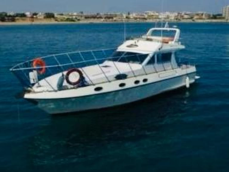 Pronájem Motorová loď v Ameglia -Piantoni 39 evolution fly