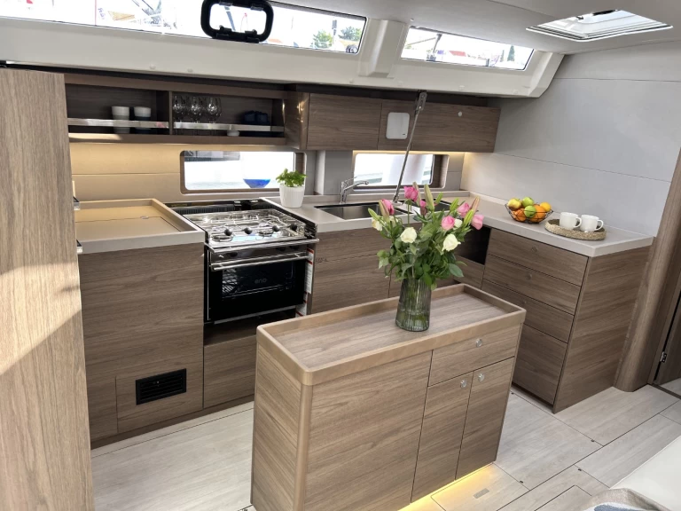 Pronajmout Plachetnice se skipperem či ne Bénéteau v Split