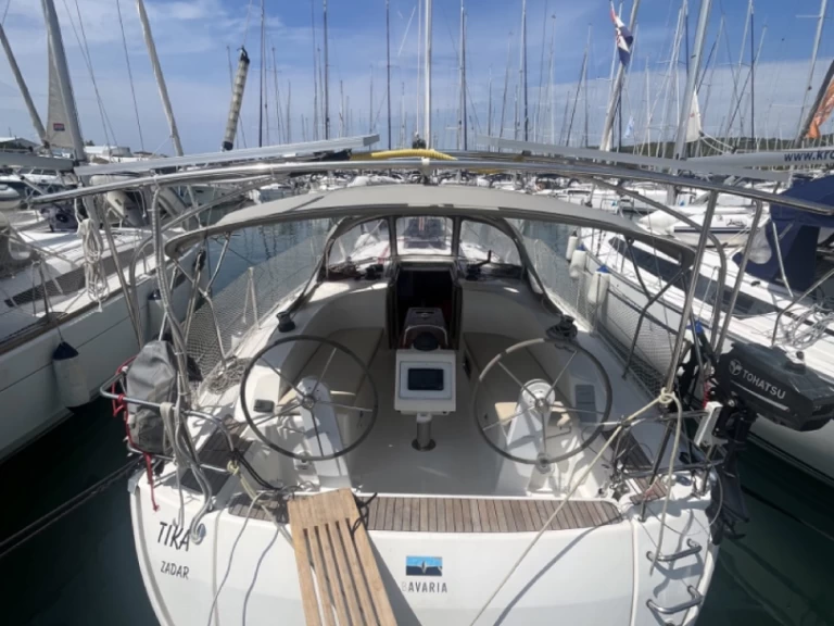 Pronájem lodi Sukošan lákavé ceny Cruiser 34