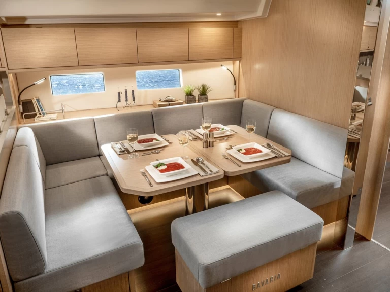 Pronájem jachty v Pula -Bavaria Cruiser 50 na Samboatu