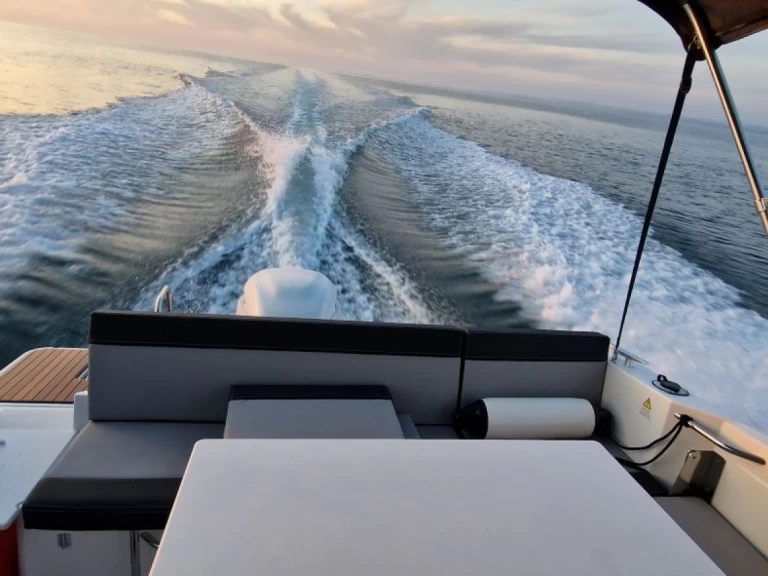 Pronájem Motorová loď v Pula -Jeanneau Merry Fisher 795 Series2