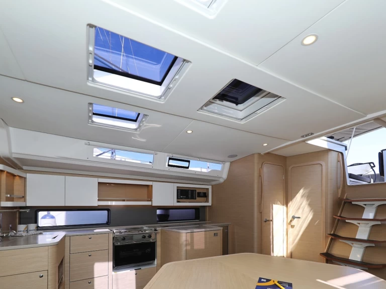 Pronájem lodi Pula lákavé ceny Dufour 44