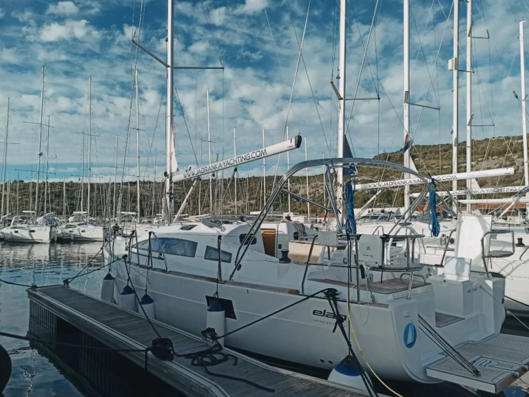Pronájem lodi Elan Impression 40.1 v Punat na Samboatu