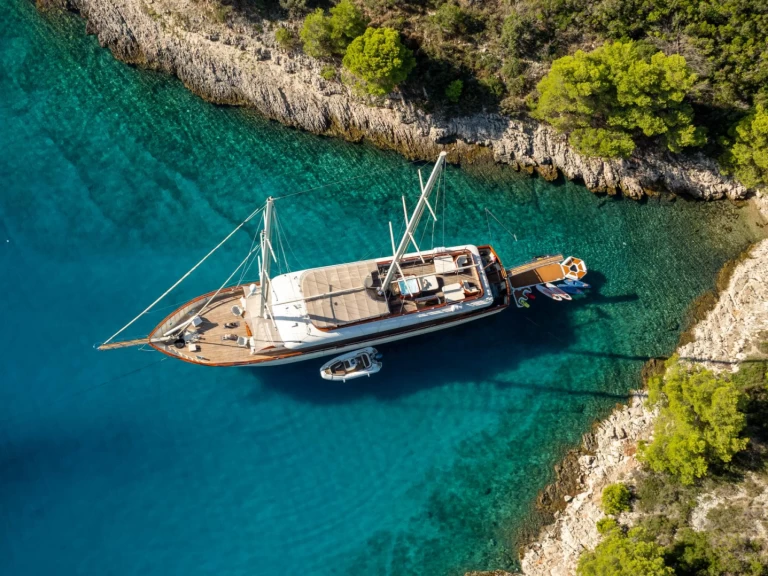 Pronájem Plachetnice Son De Mar s licencí