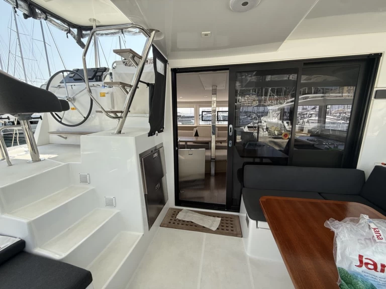 Pronájem Katamarán v Split -Lagoon Lagoon 42