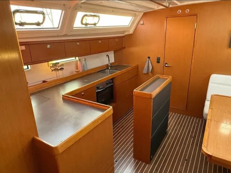 Bavaria Cruiser 46 jednotlivci a charterové společnosti v Preveza