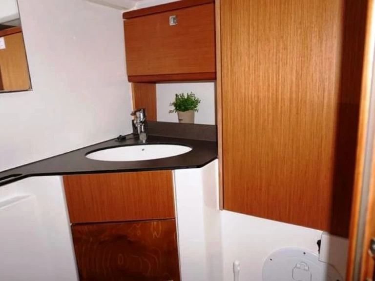 Pronajmout si Bavaria Cruiser 46 v Lefkáda