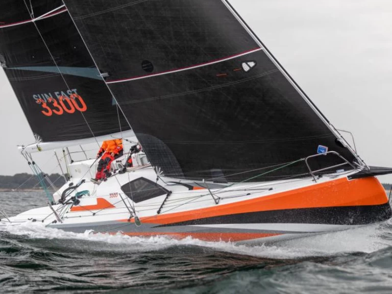 Pronájem Plachetnice v La Trinité-sur-Mer -Jeanneau SUN FAST 3300