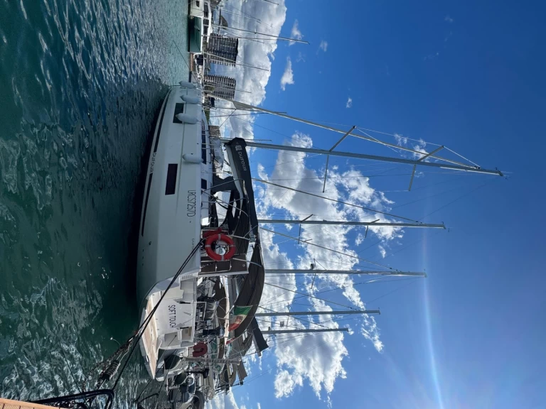 Pronájem lodi Dufour Dufour 470 v Furnari na Samboatu