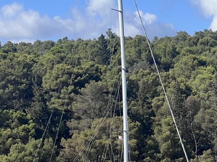 Pronájem lodi Split lákavé ceny Hanse 545