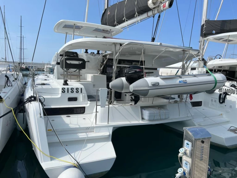 Pronájem Katamarán Lagoon s licencí