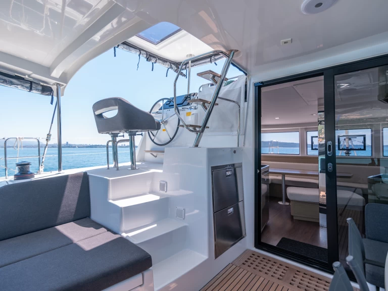 Pronájem Katamarán Lagoon s licencí