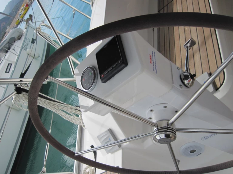 Pronajmout Plachetnice se skipperem či ne Bavaria v Capo d'Orlando