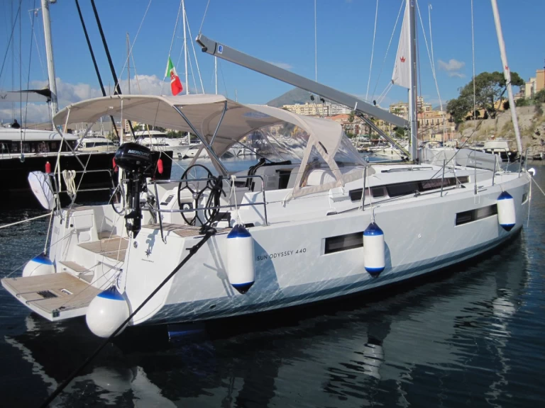 Pronájem jachty v Capo d'Orlando -Jeanneau Sun Odyssey 440 na Samboatu