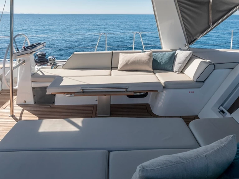 Pronájem lodi Ajaccio lákavé ceny Oceanis Yacht 54