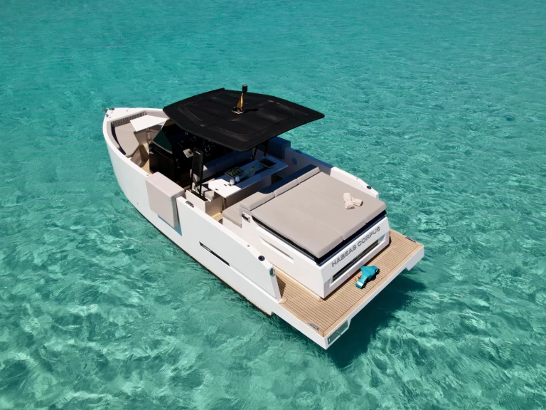 De Antonio Yacht 28 Open jednotlivci a charterové společnosti v Marina Ibiza