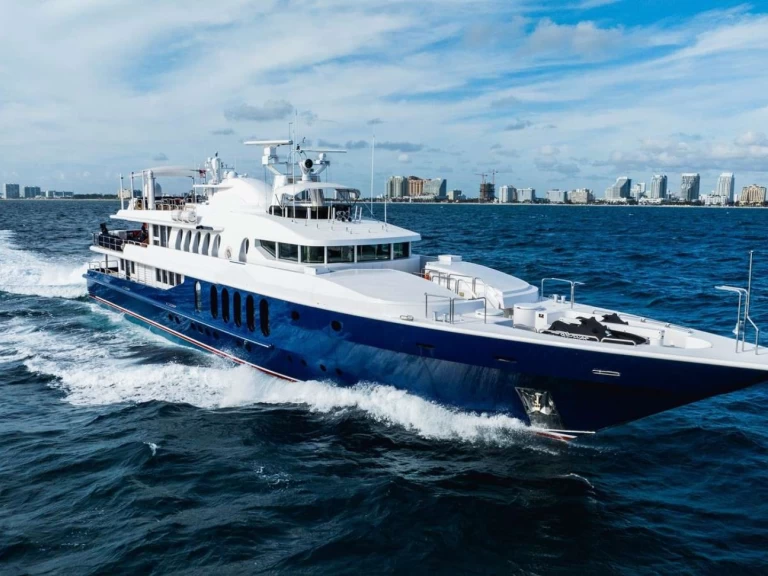 Pronájem Jachta Oceanfast s licencí