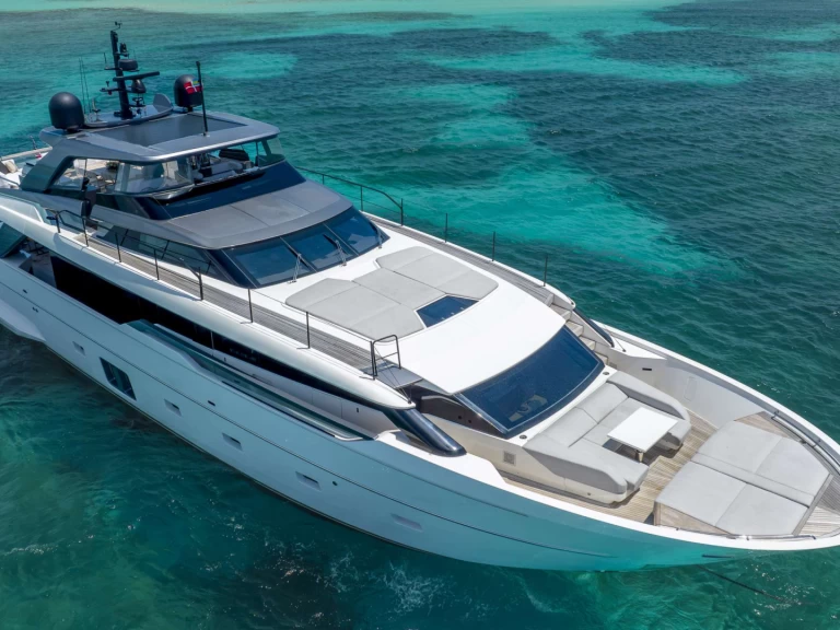 Pronájem lodi Miami lákavé ceny GATSBY