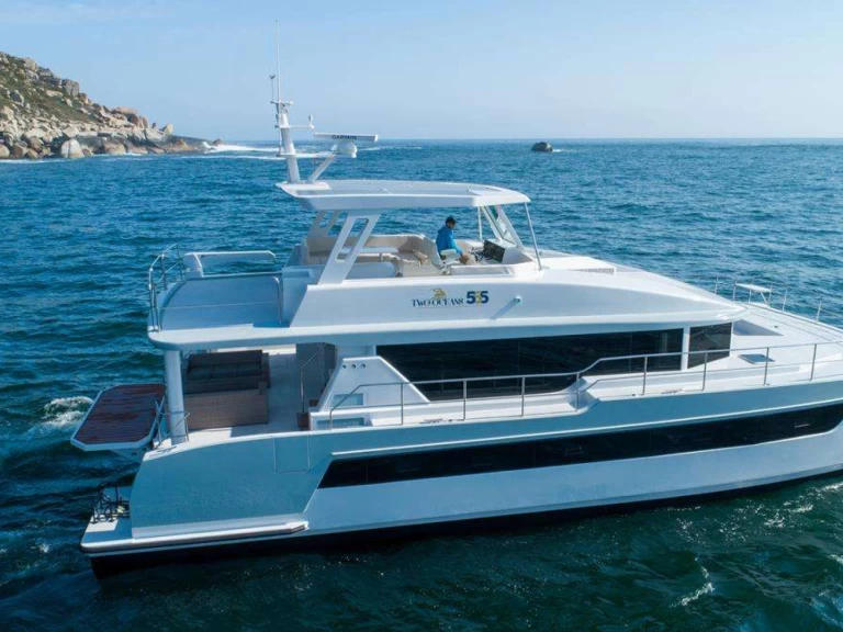 Pronájem Jachta Two Oceans s licencí