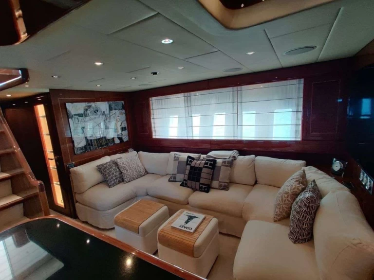 Pronajmout si Mangusta Elton II v Miami
