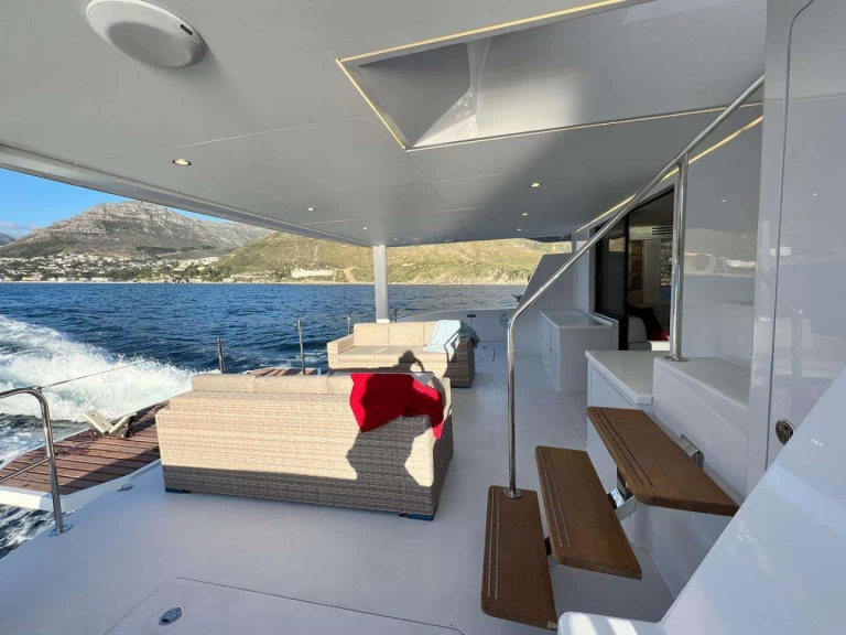 Two Oceans SOLAIRE jednotlivci a charterové společnosti v Tortola