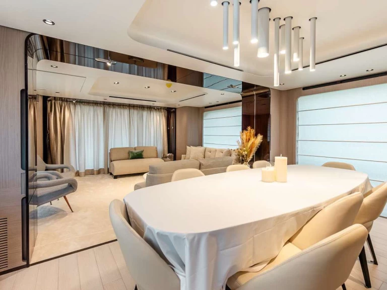 Pronajmout Jachta se skipperem či ne Azimut v Skiathos