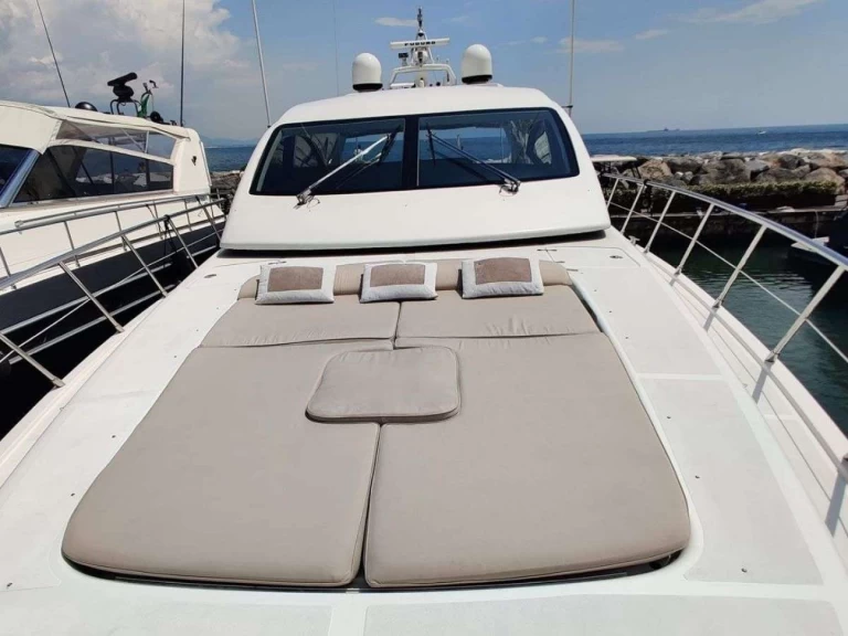 Pronájem lodi Mangusta Elton II v Miami na Samboatu