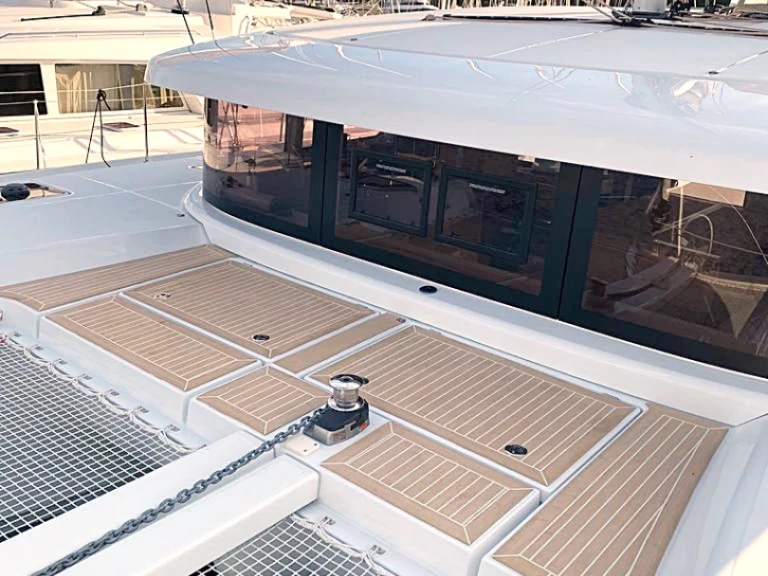 Pronájem Katamarán Lagoon s licencí