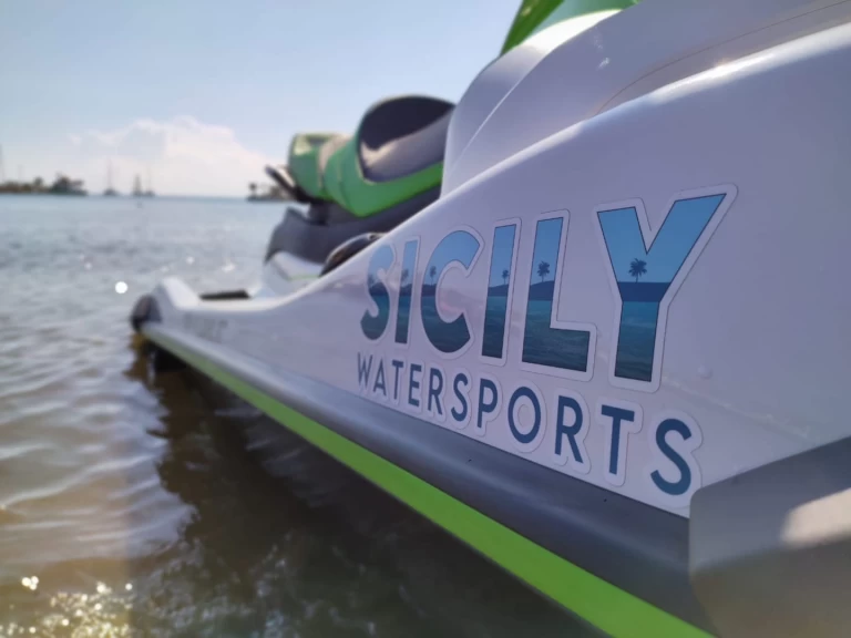 Pronájem lodi Letojanni lákavé ceny VX Cruiser