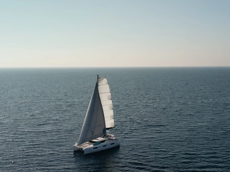 Pronajmout Katamarán se skipperem či ne Lagoon v Donji Seget