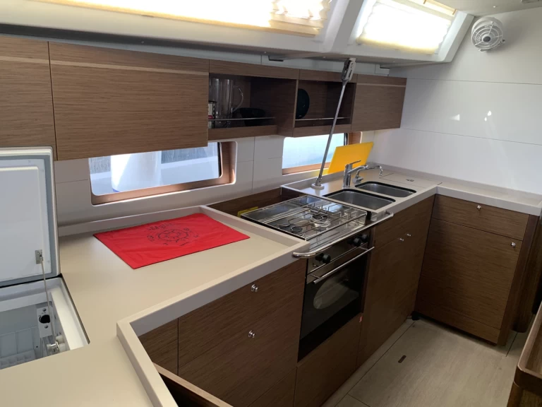 Pronajmout Plachetnice se skipperem či ne Bénéteau v Perigiali